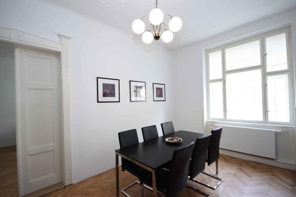 Prague Central Exclusive Apartments Екстер'єр фото