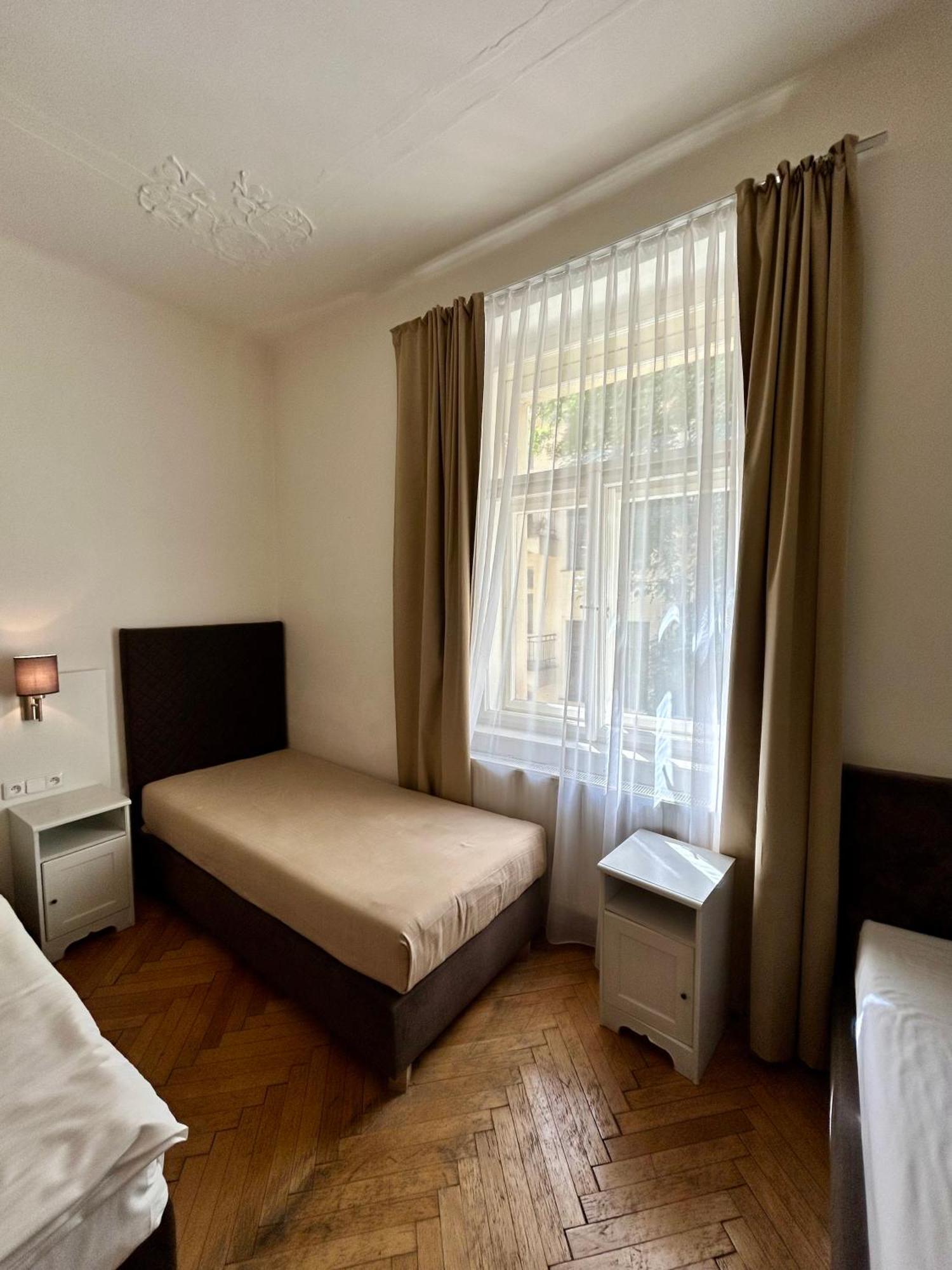 Prague Central Exclusive Apartments Екстер'єр фото