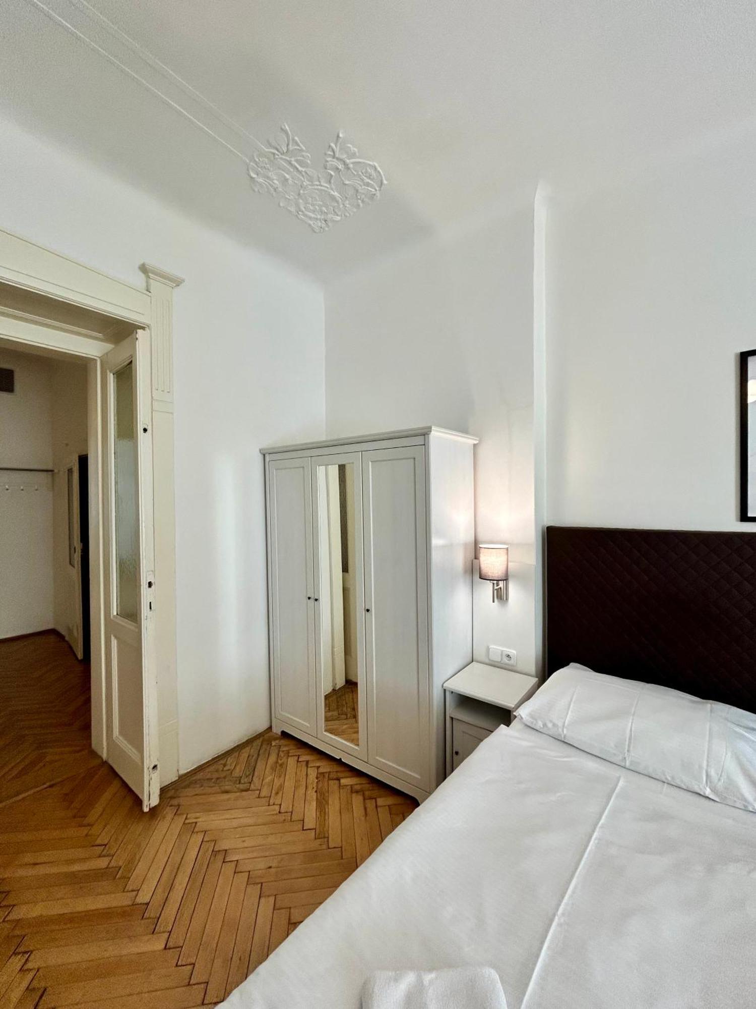 Prague Central Exclusive Apartments Екстер'єр фото