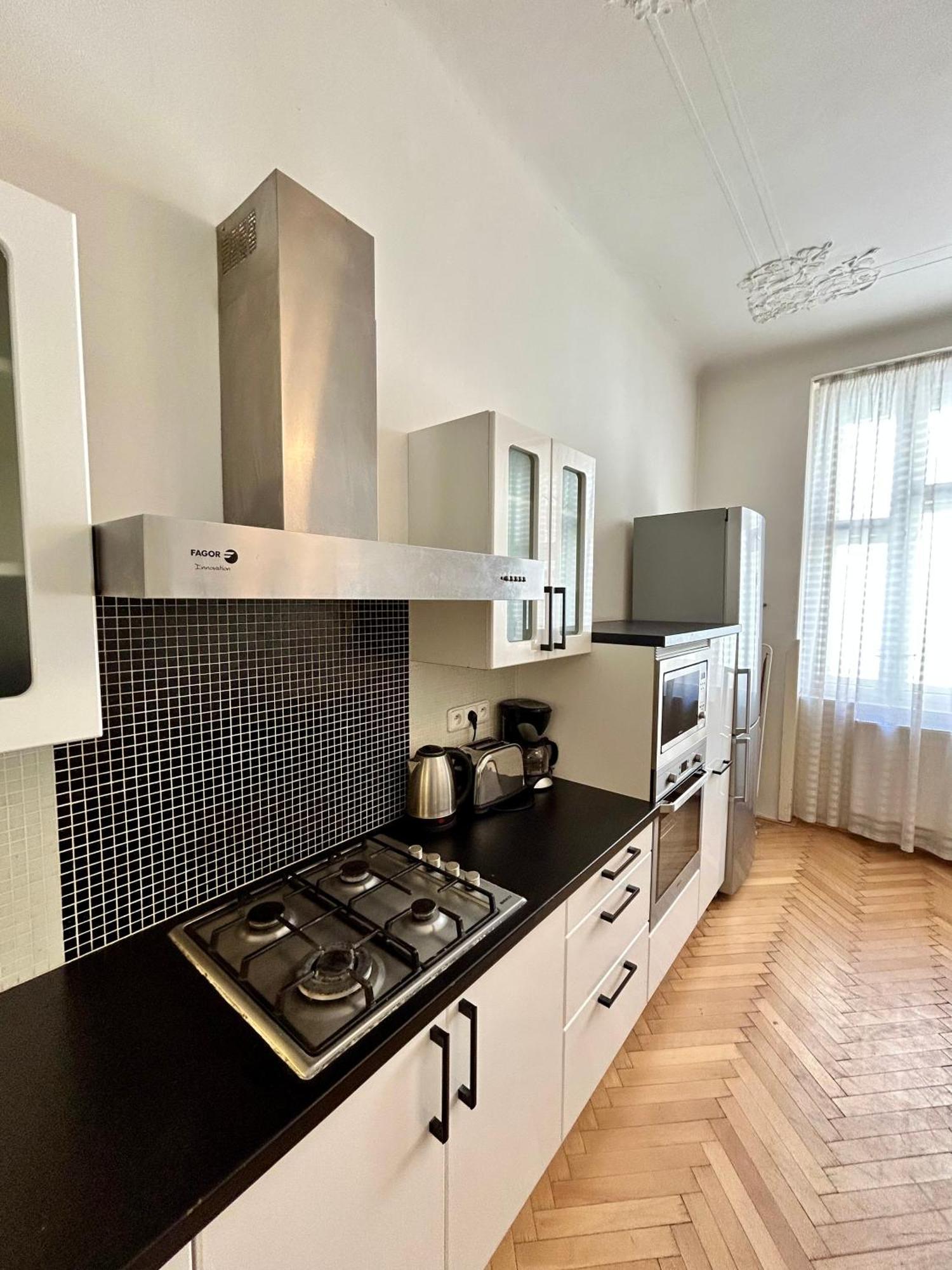 Prague Central Exclusive Apartments Екстер'єр фото