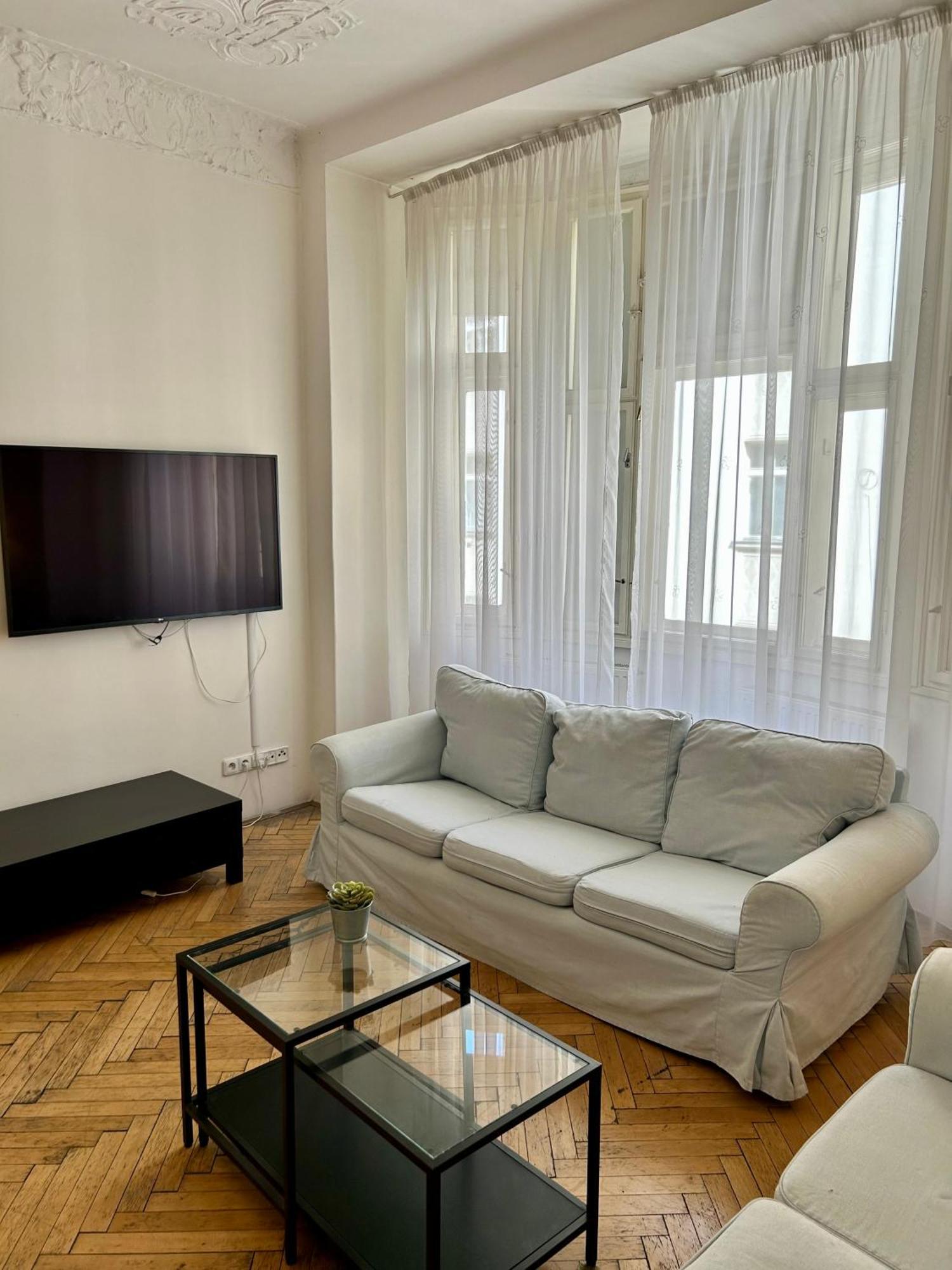 Prague Central Exclusive Apartments Екстер'єр фото