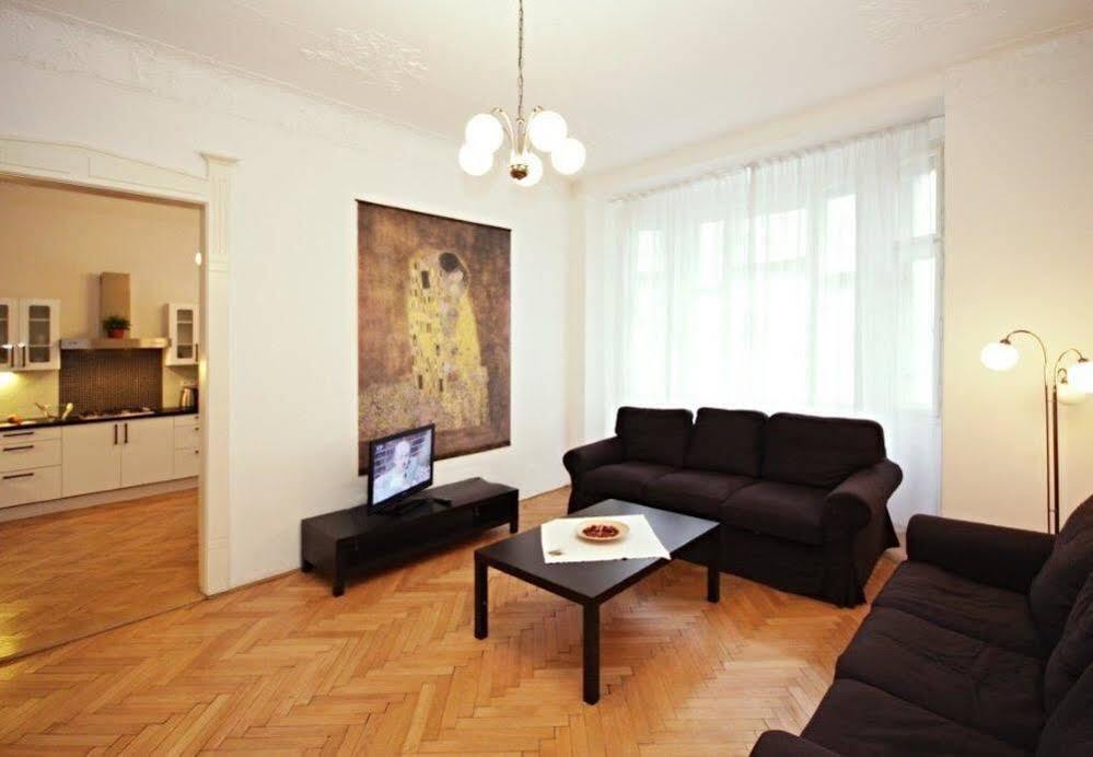 Prague Central Exclusive Apartments Екстер'єр фото