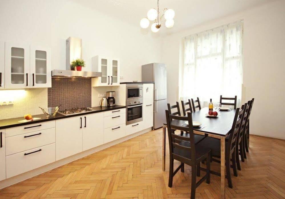 Prague Central Exclusive Apartments Екстер'єр фото